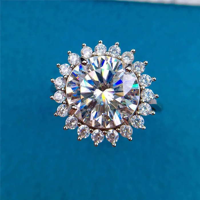 5 Carat Round Cut Moissanite Ring Classic Sun Burst Certified VVS D Color Leyloon Jewelry Rings