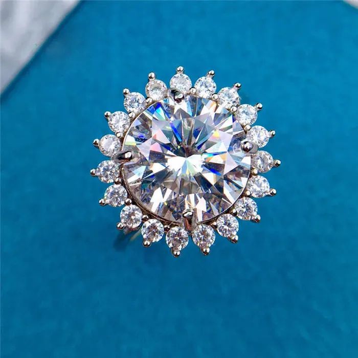5 Carat Round Cut Moissanite Ring Classic Sun Burst Certified VVS D Color Leyloon Jewelry Rings