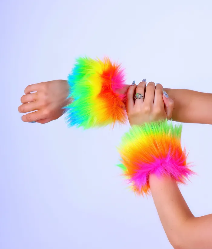 THE LUMI SHOP Necklaces FULL OUTFIT Fuzzy Rainbow Dream Rebel 5 pcs