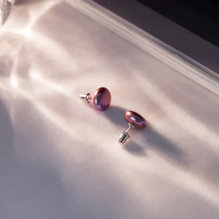 Pearly Lustre Earrings Top Lustre Button Pearl Stud Earrings WE00671