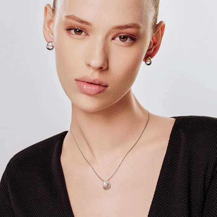 Pearly Lustre Necklaces Top Grade Freshwater Pearl Necklace WN00669 CONNECT