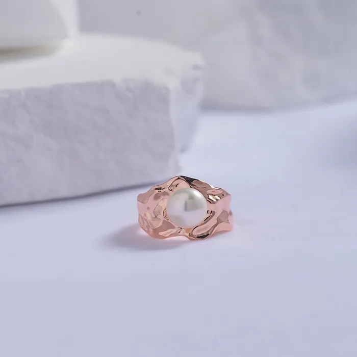 Pearly Lustre Rings New Yorker Freshwater Pearl Ring WR00211