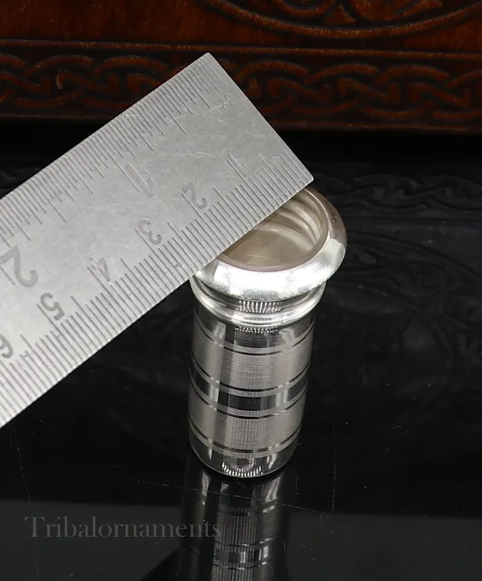 TRIBAL ORNAMENTS Rings 999 solid silver handmade small pill box Tobacco box storage box silver utensils silver box personal box mens accessories su589