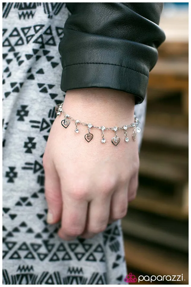 Bracelets Paparazzi Jewelry Paparazzi Bracelet Be My Valentine White