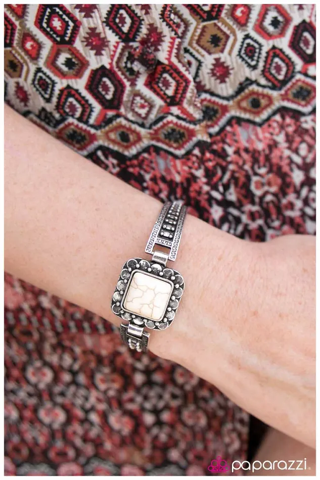 Bracelets Paparazzi Jewelry Paparazzi Bracelet Sahara Sunrise White