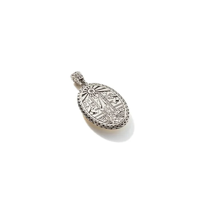 John Hardy PreStyled Sets John Hardy Classic Chain Silver 18K Gold Hammered Oval Pendant John Hardy PreStyled Sets John Hardy Classic Chain Silver 18K Gold Hammered Oval Pendant