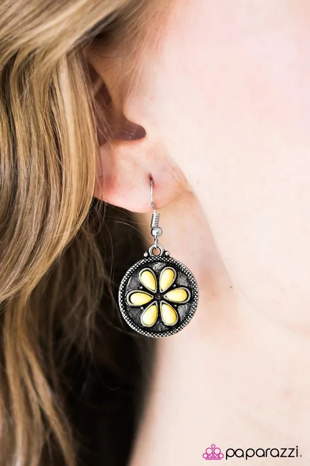 Paparazzi Earring Bet Your Bottom SANDDollar Yellow Paparazzi Jewelry Earrings