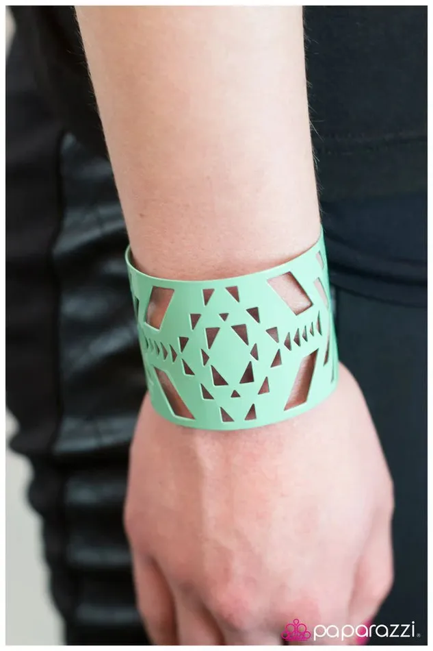 Paparazzi Jewelry Bracelets Paparazzi Bracelet Santa Cruzin Green