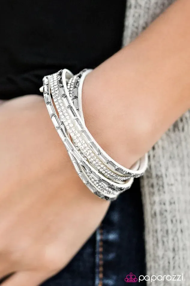 Paparazzi Jewelry Bracelets Paparazzi Bracelet Welcome To The Fashion Show White