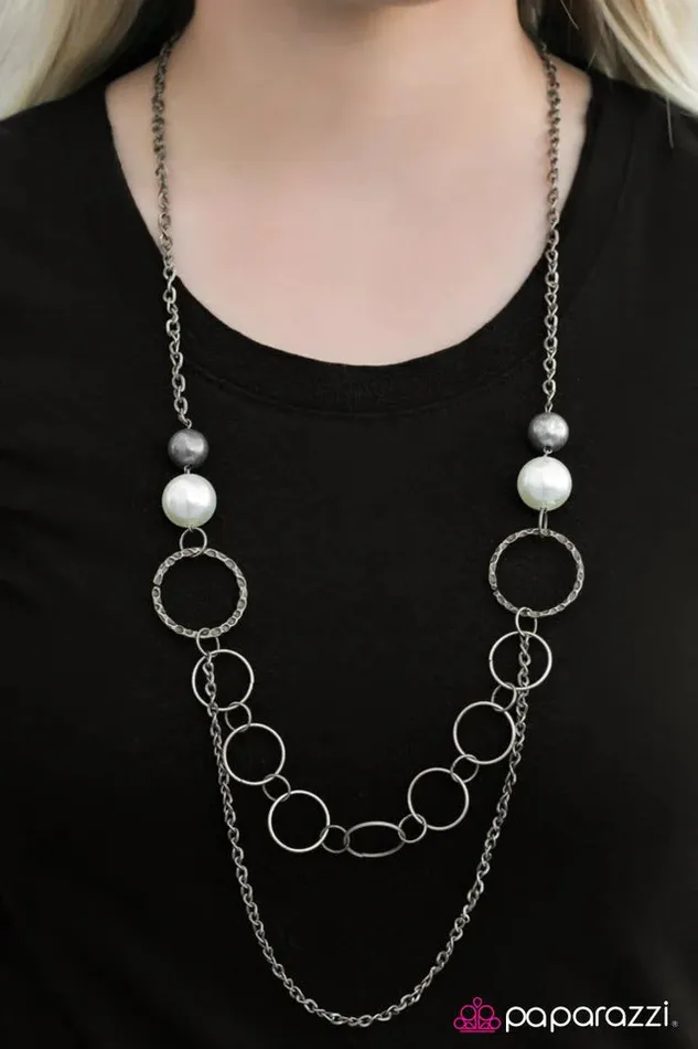 Paparazzi Jewelry Necklaces Paparazzi Necklace BibbidiBobbidiBoo White