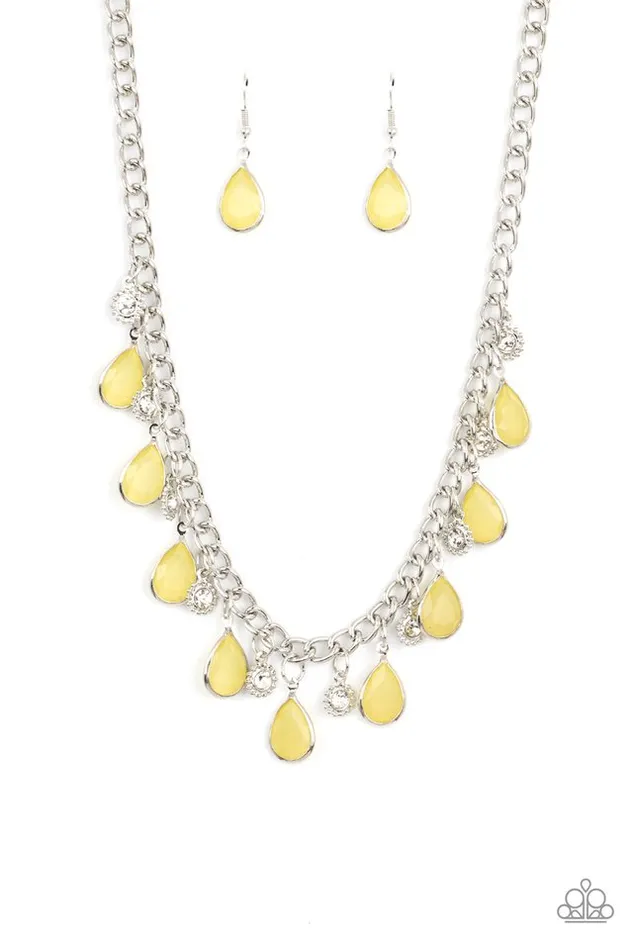 Paparazzi Jewelry Necklaces Paparazzi Necklace Frosted and Framed Yellow