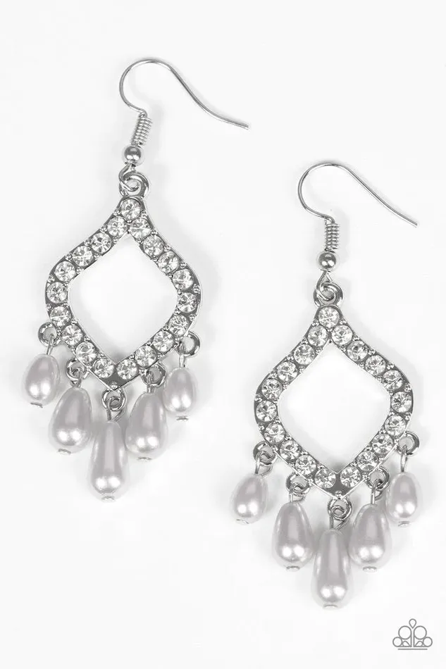 Paparazzi Jewelry Paparazzi Earring Divinely Diamond Silver Earrings