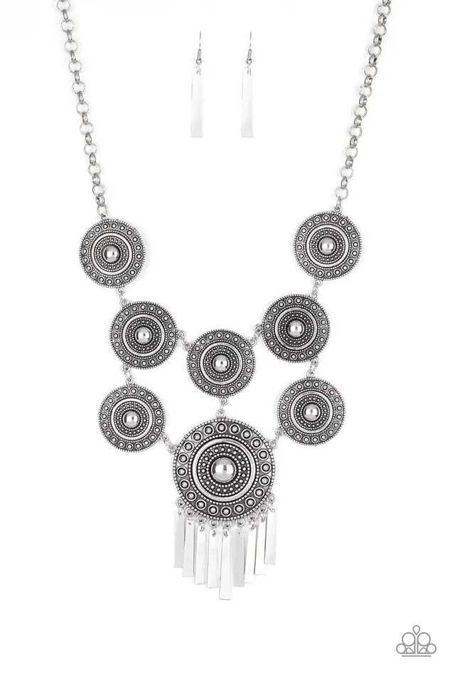 Paparazzi Jewelry Paparazzi Necklace Modern Medalist Necklaces