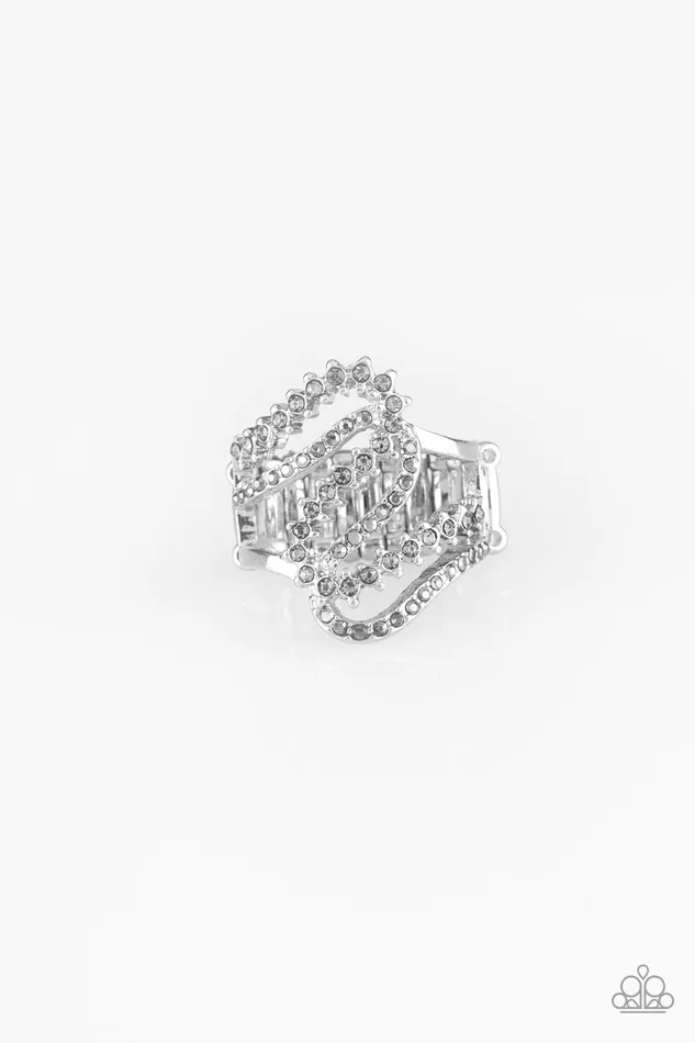 Paparazzi Jewelry Paparazzi Ring Make Waves Silver Rings