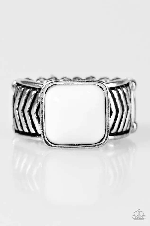 Paparazzi Jewelry Paparazzi Ring Tiger Trainer White Rings