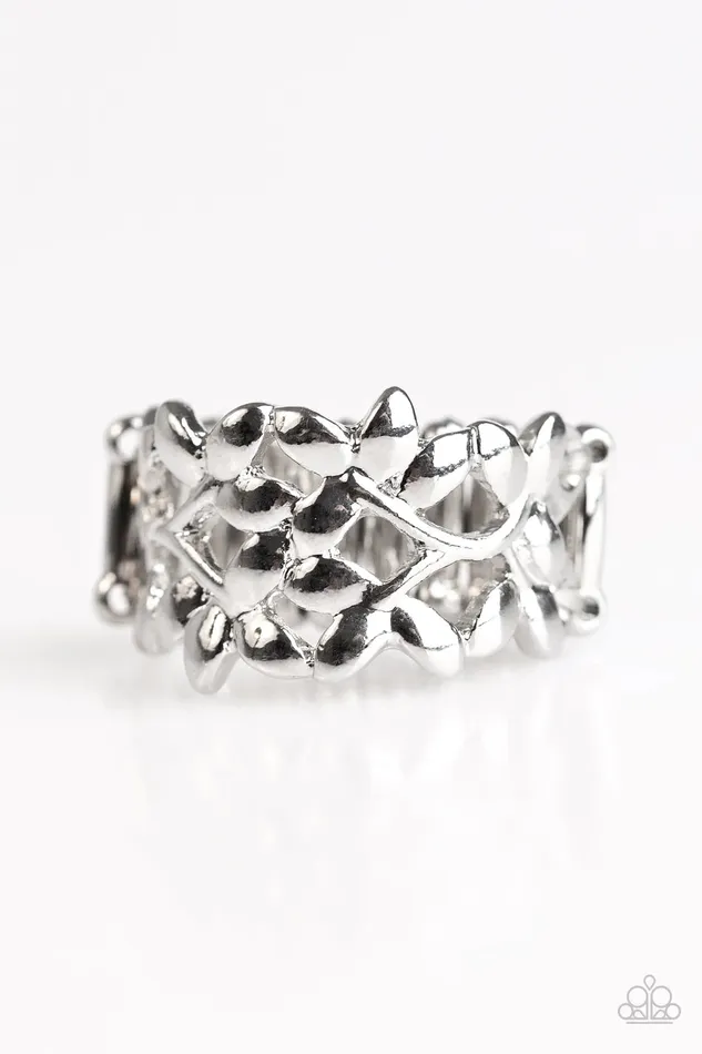 Paparazzi Jewelry Rings Paparazzi Ring Get Your GROVE On Silver