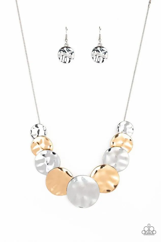 Paparazzi Necklace A Daring DISCovery Silver Paparazzi Jewelry Necklaces