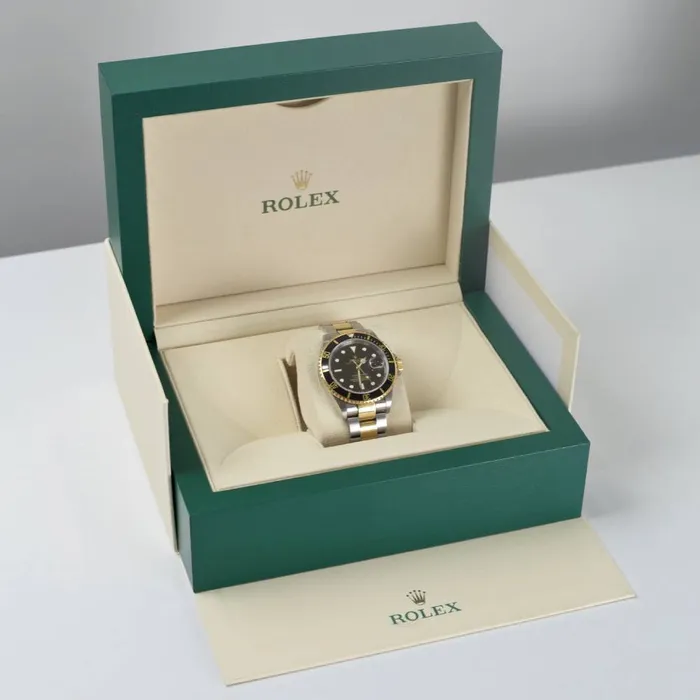 Rolex Bracelets Rolex Submariner Date 40mm Ref 16613 Black Dial Two Tone Stainless Steel 18K Yellow Gold Oyster Bracelet Watch