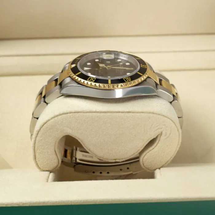 Rolex Bracelets Rolex Submariner Date 40mm Ref 16613 Black Dial Two Tone Stainless Steel 18K Yellow Gold Oyster Bracelet Watch