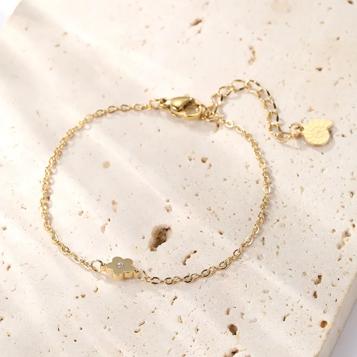 Bracelets Hey Happiness Petite Flower Bracelet in Gold Bracelets Hey Happiness Petite Flower Bracelet in Gold