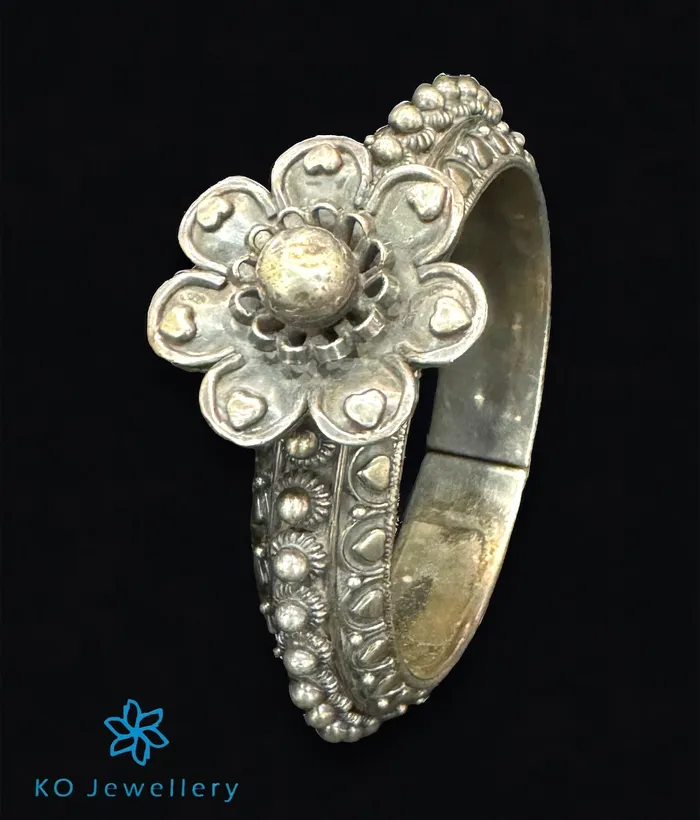 Bracelets The Vihag Silver Antique Openable Bracelet Size 26 Jaipur