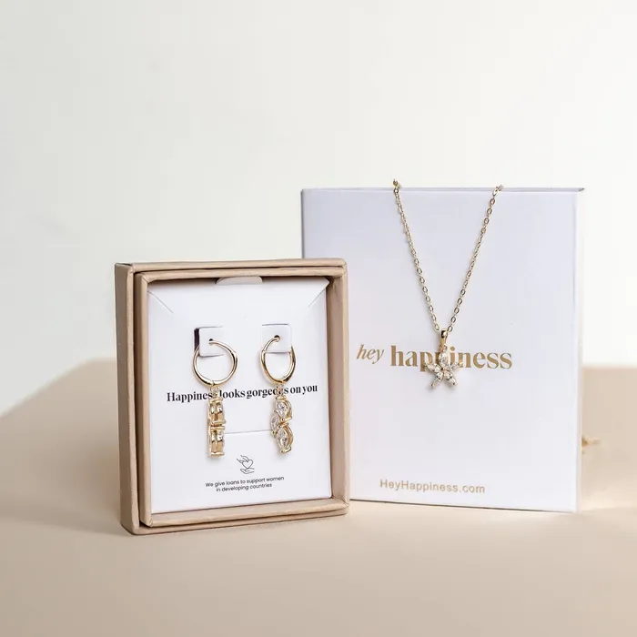 Hey Happiness Rings Festive Surprise Box Sterling Silver