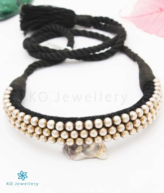 Kolhapur Necklaces The Vidhi Silver Maharastrian Thushi Necklace