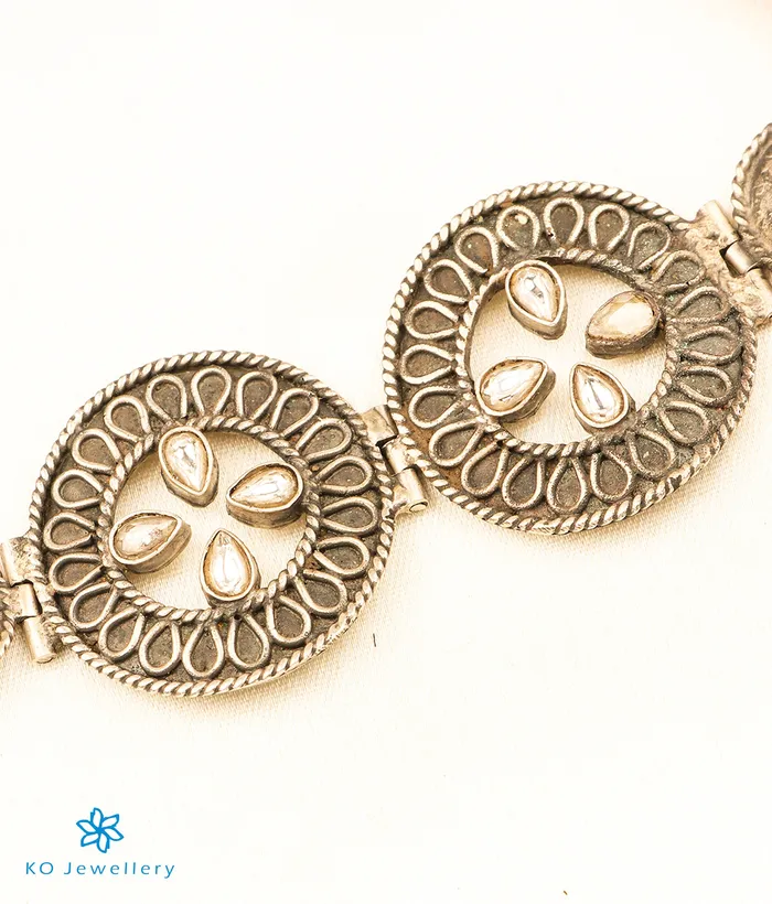 Necklaces Kundan The Kusha Silver Choker Necklace