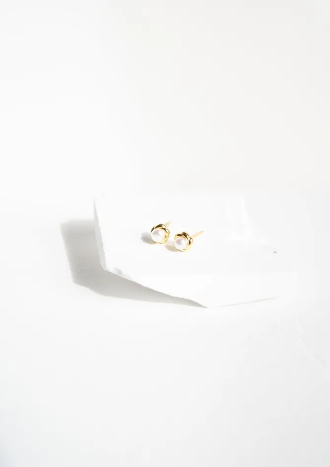 Pearl Petal Stud Earrings Sterling Silver Gold Hey Happiness Earrings Pearl Petal Stud Earrings Sterling Silver Gold Hey Happiness Earrings