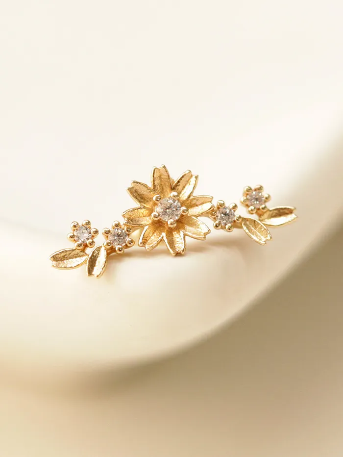 14K Gold Garland Flower Cartilage Piercing Earring 20G18G16G MinimalBijoux Earrings 14K Gold Garland Flower Cartilage Piercing Earring 20G18G16G MinimalBijoux Earrings