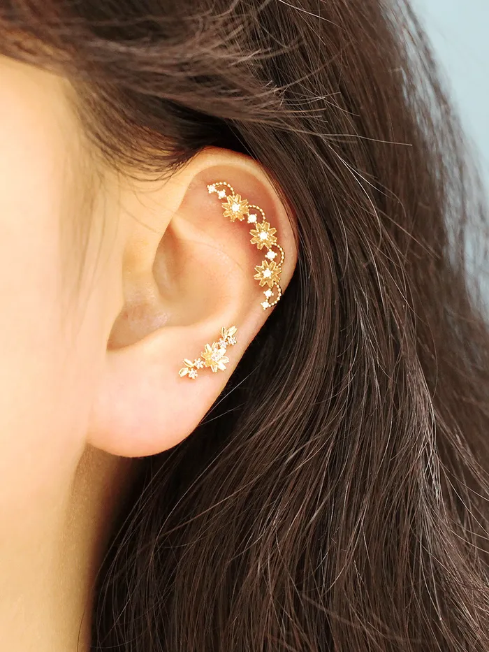 14K Gold Garland Flower Cartilage Piercing Earring 20G18G16G MinimalBijoux Earrings
