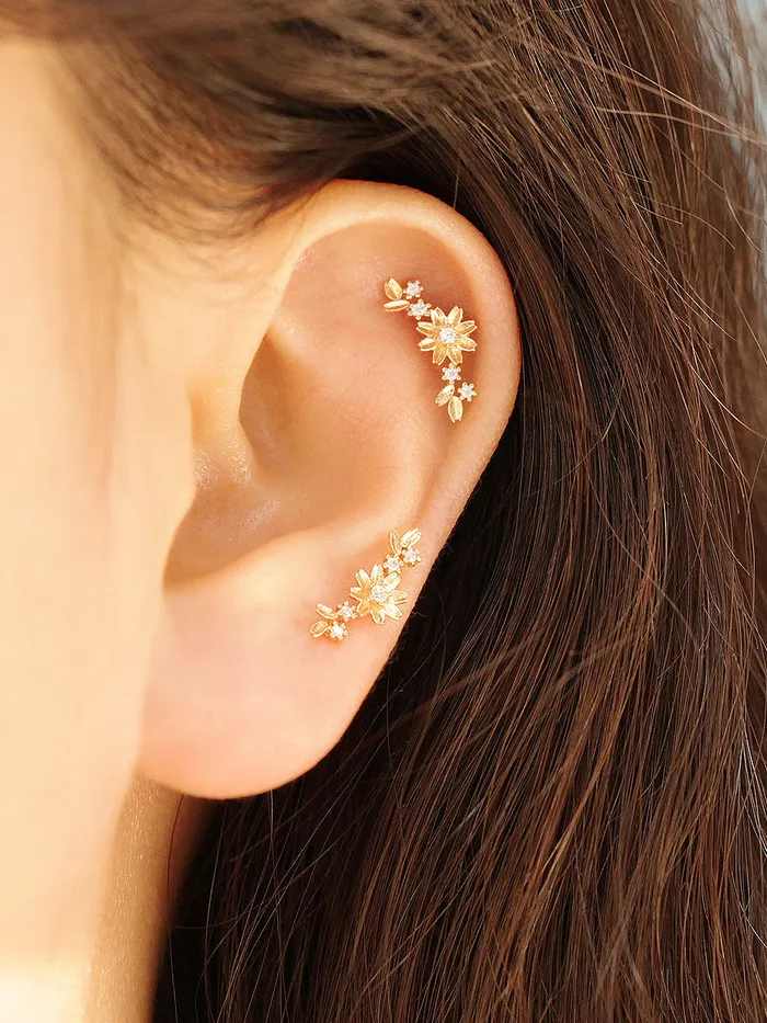 14K Gold Garland Flower Cartilage Piercing Earring 20G18G16G MinimalBijoux Earrings