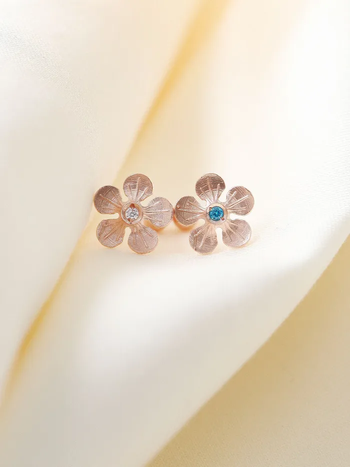 14K Gold Open Flower Cartilage Earring 18G16G MinimalBijoux Earrings