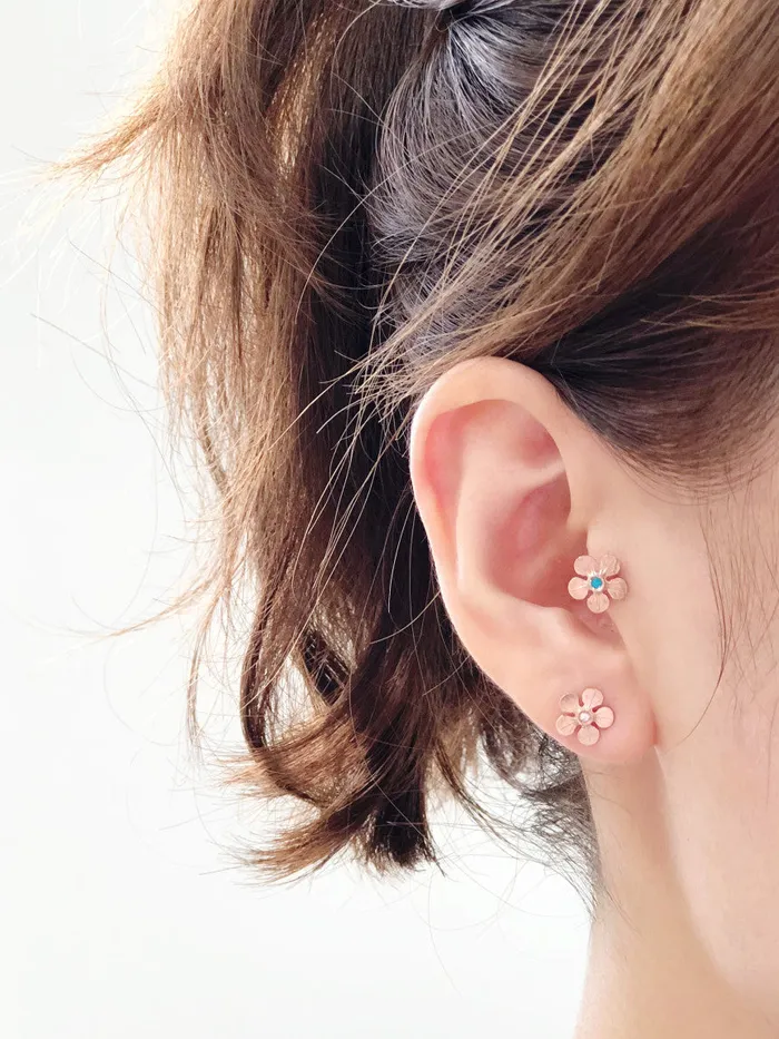 14K Gold Open Flower Cartilage Earring 18G16G MinimalBijoux Earrings