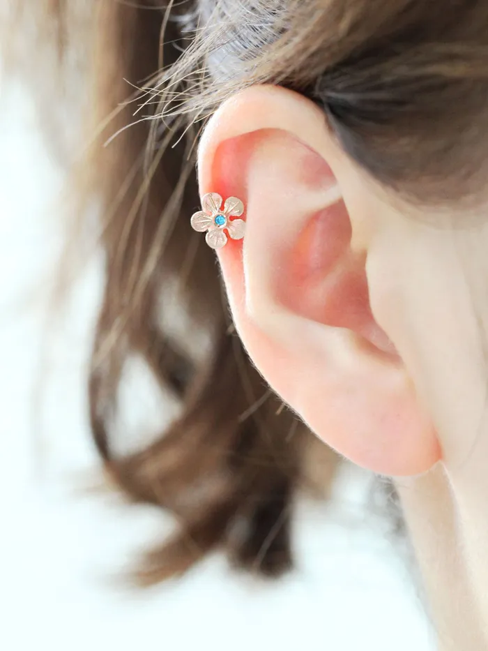 14K Gold Open Flower Cartilage Earring 18G16G MinimalBijoux Earrings