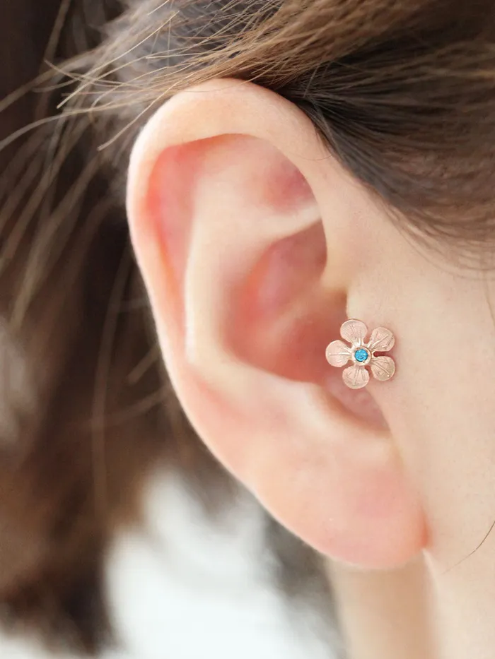 14K Gold Open Flower Cartilage Earring 18G16G MinimalBijoux Earrings