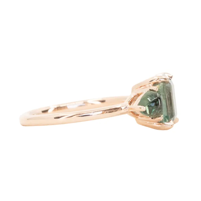 Anueva Jewelry 107ct Grey Sapphire and Green Tourmaline Three Stone Ring in 14k Rose Gold Rings