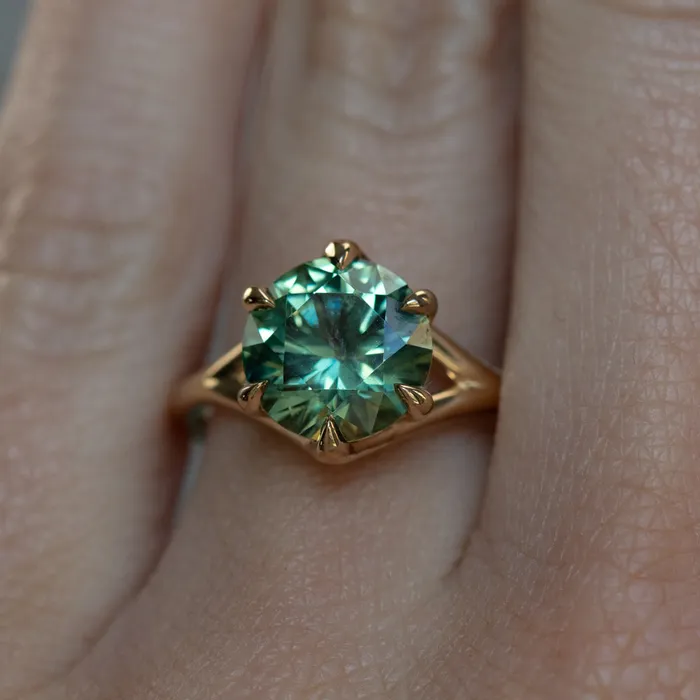 Anueva Jewelry PreStyled Sets 350ct Untreated Nigerian Teal Green Sapphire Six Prong Split Shank Solitaire in 18k Yellow Gold