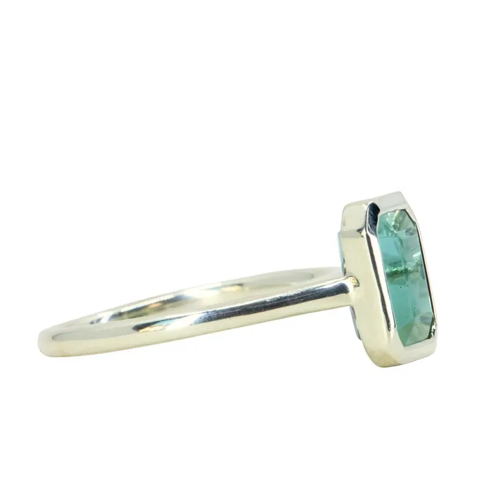 Discovery Gems Rings 184ct Radiant Scissor Cut Green Tourmaline Contemporary Bezel Set Ring in 14k Green Gold