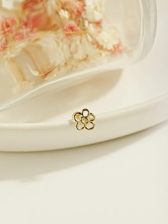 Earrings MinimalBijoux 14K Gold Drawing Flower Cartilage Earring 20G