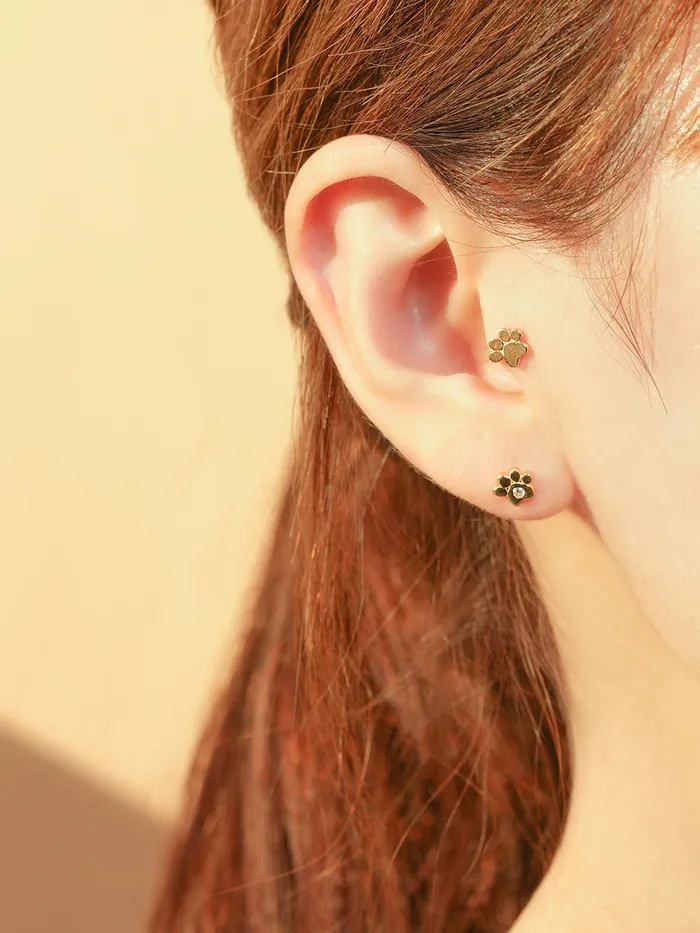 Earrings MinimalBijoux 14K Gold Jelly Paw Cartilage Earring 20G18G16G