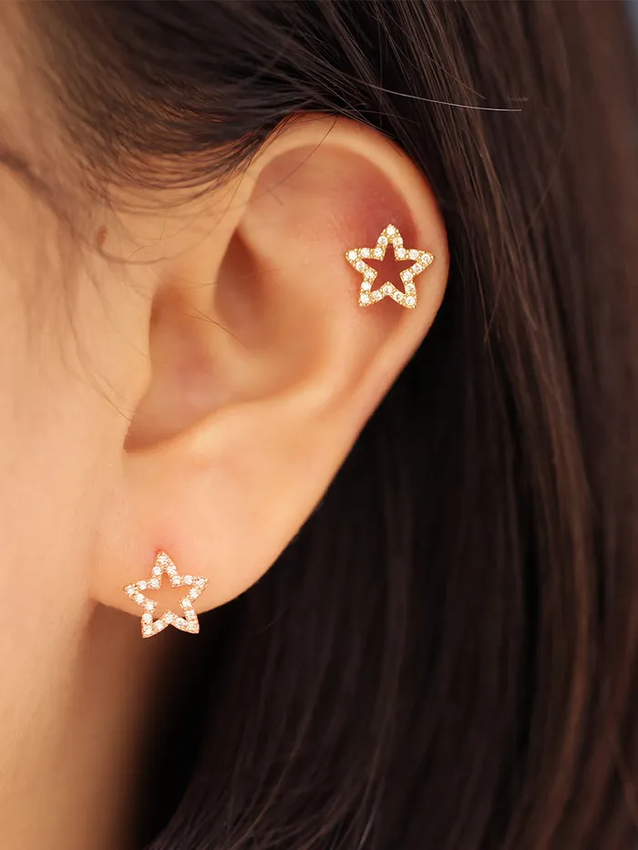 Earrings MinimalBijoux 14K gold Line Cubic Star cartilage earring 20g