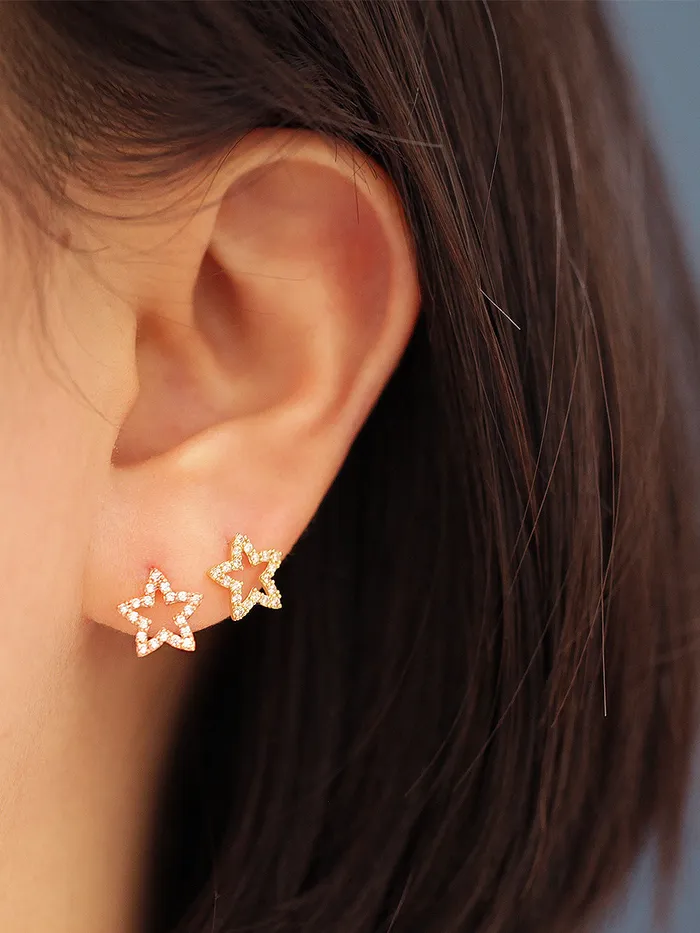Earrings MinimalBijoux 14K gold Line Cubic Star cartilage earring 20g