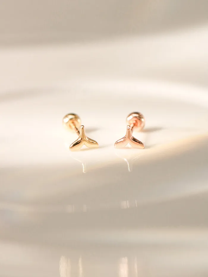 Earrings MinimalBijoux 14K Gold Mini Whale Tale Cartilage Earring 20G18G16G