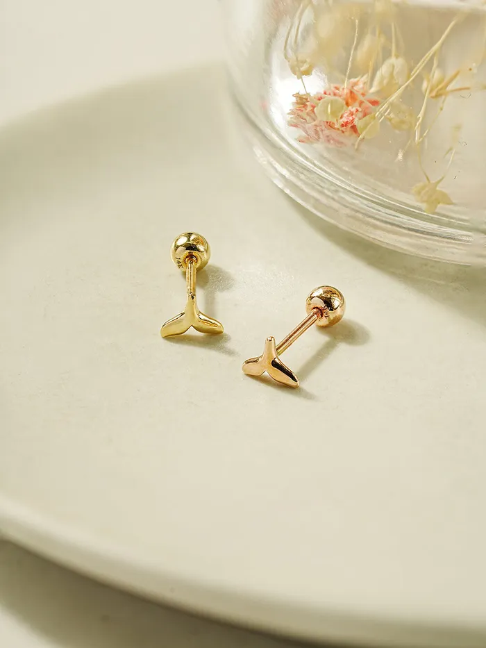 Earrings MinimalBijoux 14K Gold Mini Whale Tale Cartilage Earring 20G18G16G