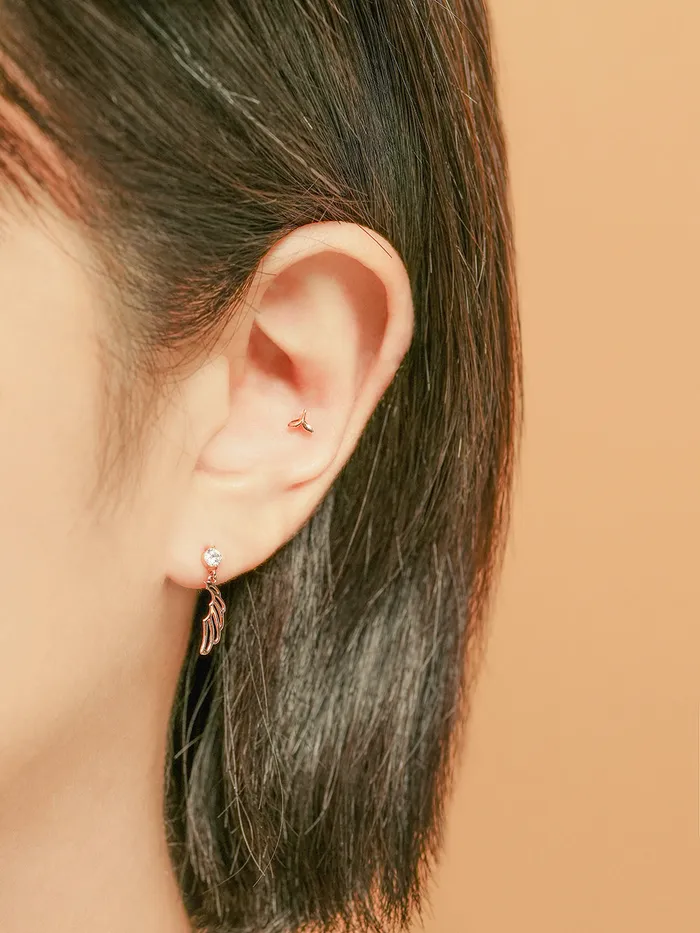 Earrings MinimalBijoux 14K Gold Mini Whale Tale Cartilage Earring 20G18G16G