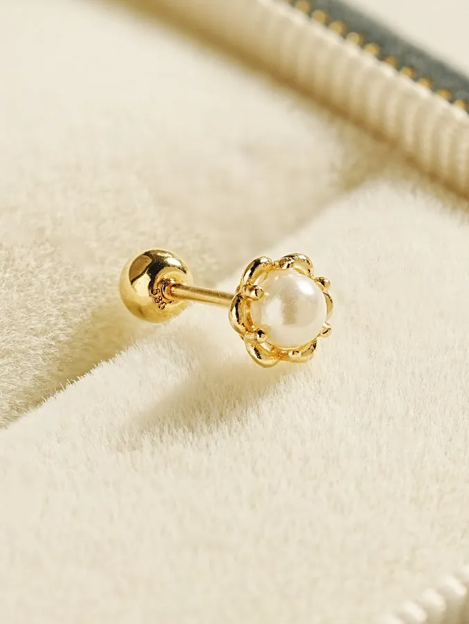MinimalBijoux Earrings 14K Gold Creamy Flower Cartilage Earring 20G