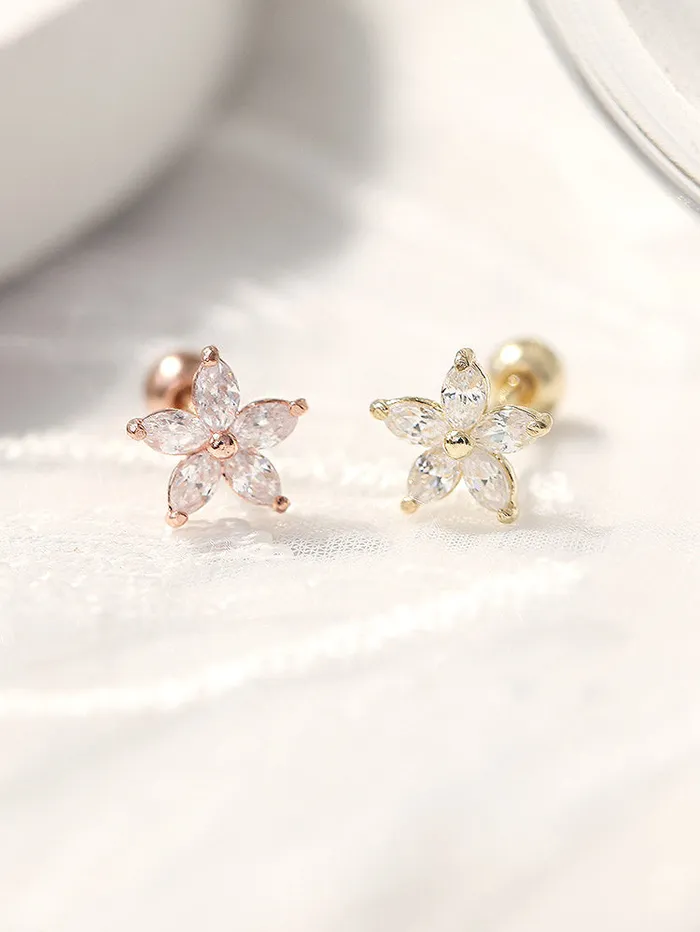 MinimalBijoux Earrings 14K gold Double Flower Cubic cartilage earring 20g