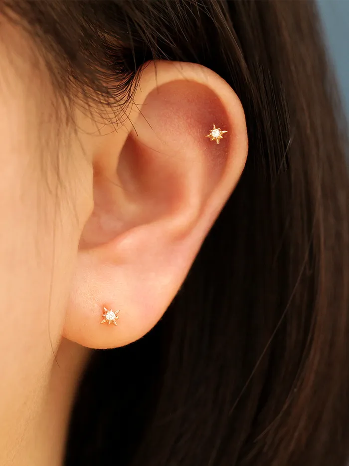 MinimalBijoux Earrings 14K gold Mini Twinkle Cubic cartilage earring 20g