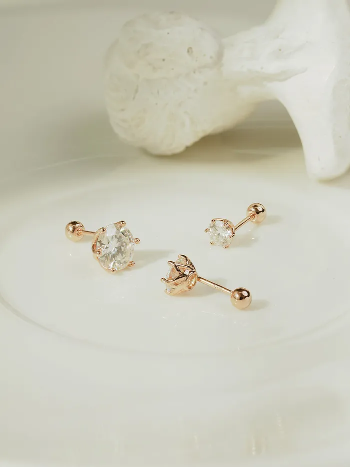 MinimalBijoux Earrings 14K Gold Moissanite Crown Cartilage Earring 20G18G16G